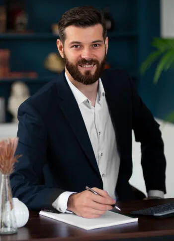 Our Financial Experts The Team  Member Solution. - 开云下载