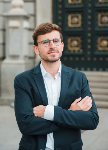 Our Financial Experts The Team  Member Solution. - 开云下载